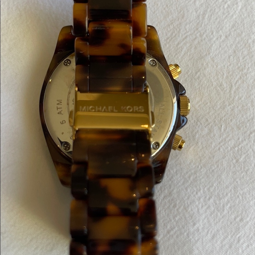 Watch - Picture 3 of 4